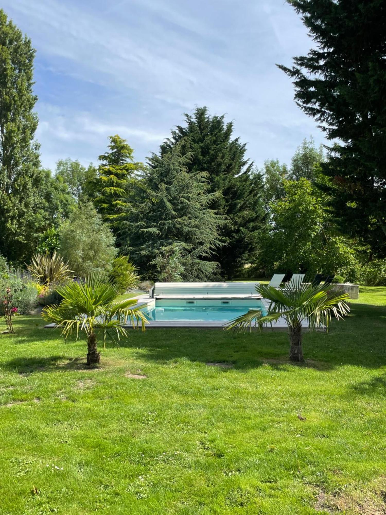 Chambres D Hotes Avec Piscine Et Spa La Foliere Saumur Villebernier ภายนอก รูปภาพ
